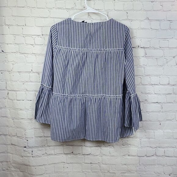Mittoshop Chambray Blue Stripe Tiered Keyhole Blouse Summer Casual Top Nautical - Picture 7 of 8